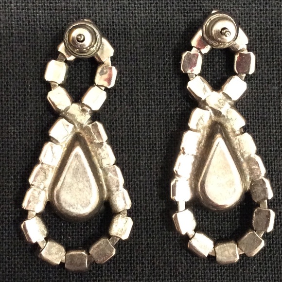 VINTAGE Crystal & “Onyx” Stone Glam Earrings - Picture 2 of 3